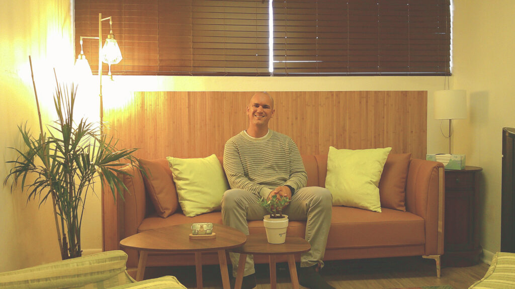 Douglas Carmody therapist in Tampa office